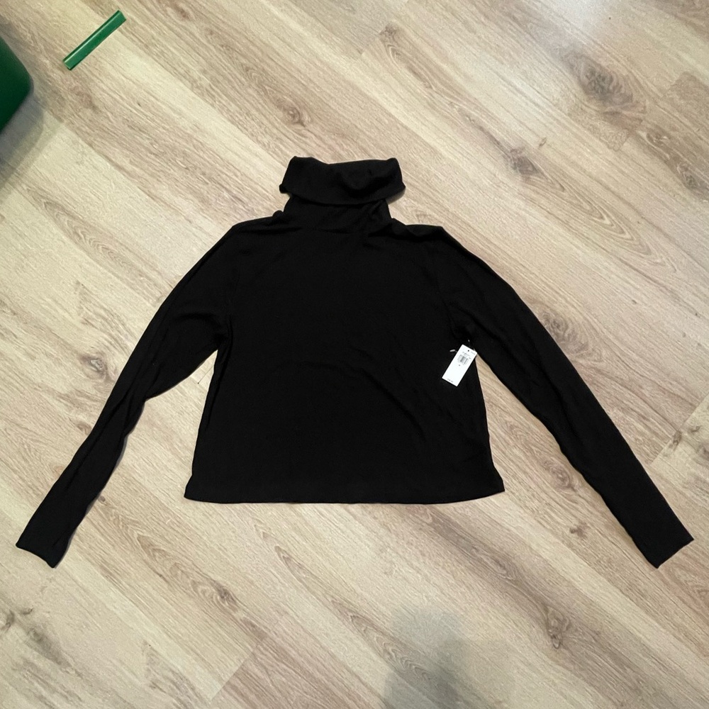 BNWT Old Navy Active ribbed turtleneck